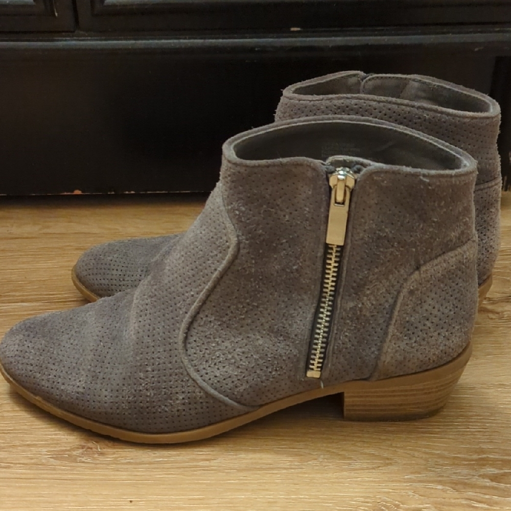 INC International Concepts Gray Ankle Booties